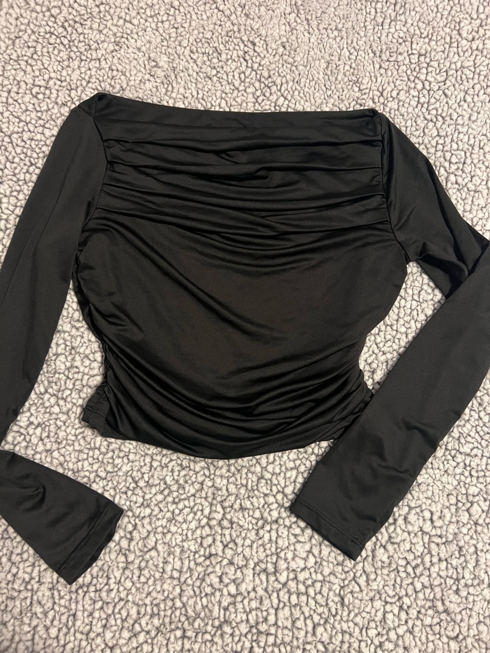 Black Off-Shoulder Ruched Long Sleeve Top - Women
